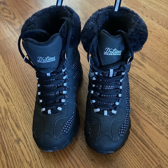 Skechers | D’Lites - Snow Plaza Cold Weather Waterproof Boots Size 6.5 EUC - Picture 2 of 9